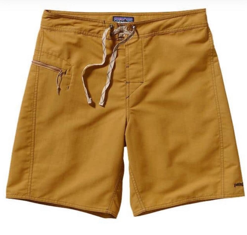 Patagonia Men’s Wavefarer yellow board short, Swim, Size 38